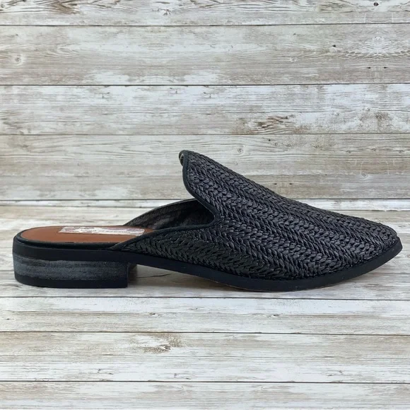 Band of Gypsies Skipper Woven Vegan Leather Pointed Loafer Mule- size 8.5 IMO - Picture 7 of 17
